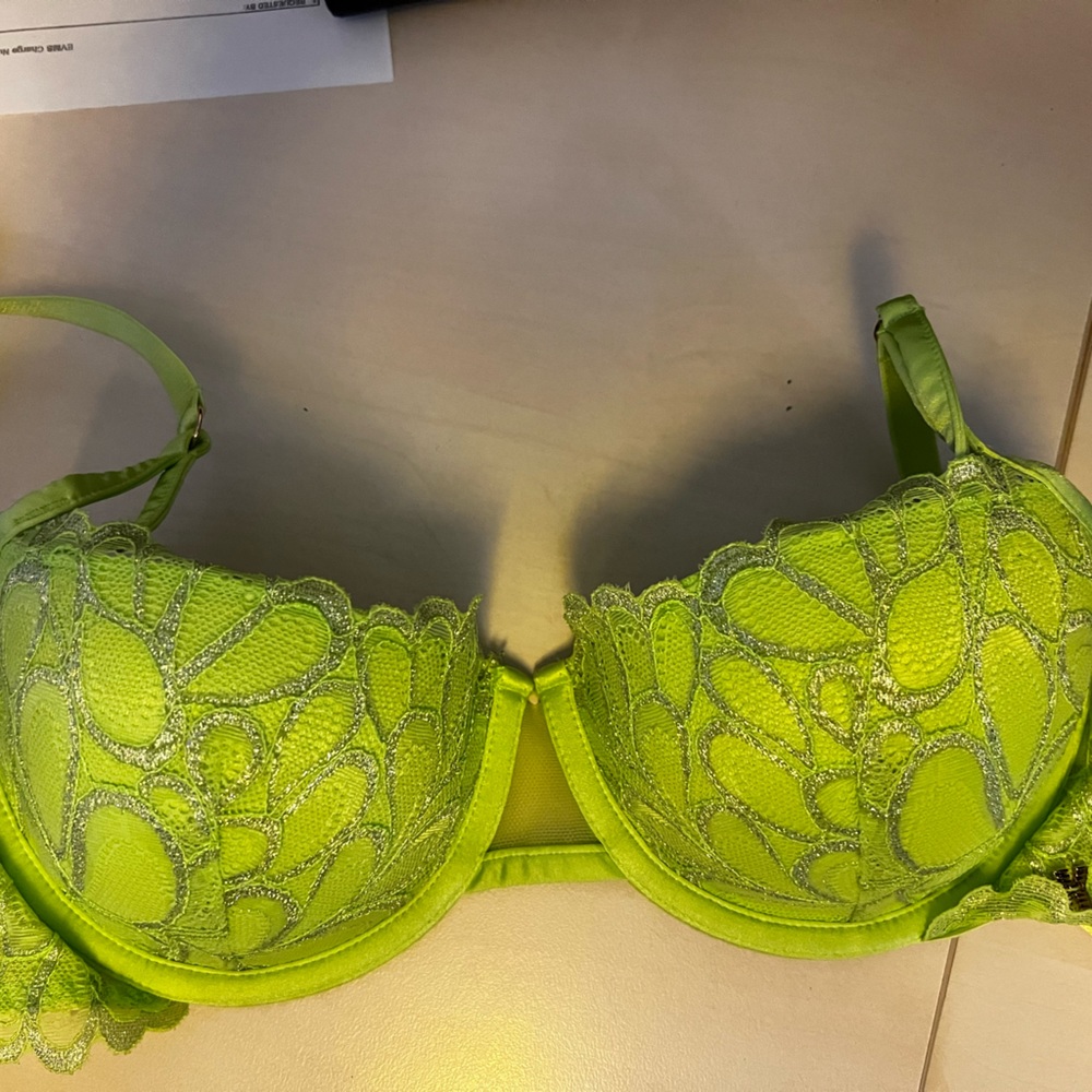 Savage X Fenty Balconette Lime Green Bra